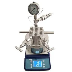 כור עם לחץ גבוה טמפרטורה גבוהה